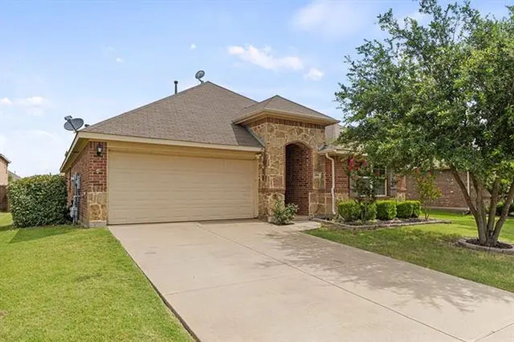 2916 Burwood Lane, Royse City