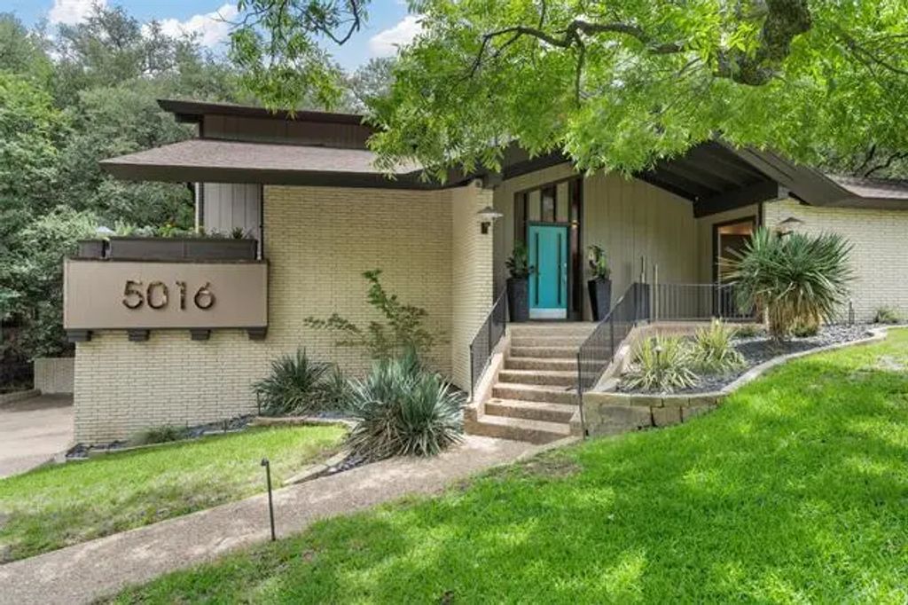 5016 Lockwood Drive, Waco