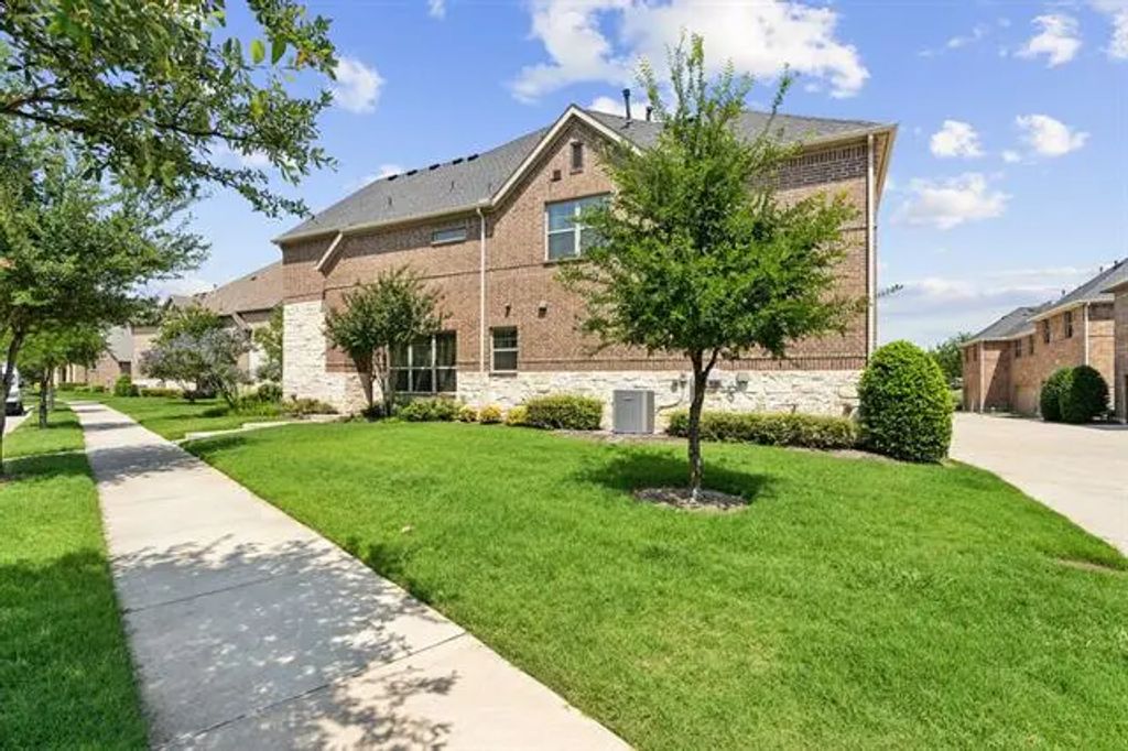 4682 Rhett Lane A, Carrollton