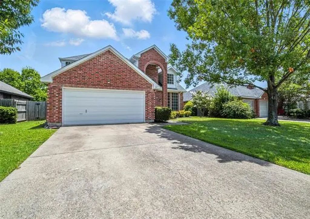 142 Woodcreek Drive, Rockwall