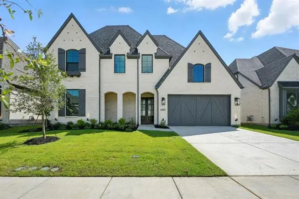 4816 Strada Street, Celina