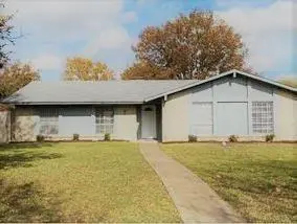 2617 Charter Oak Drive, Plano