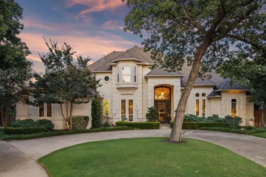 600 Loving Court, Southlake