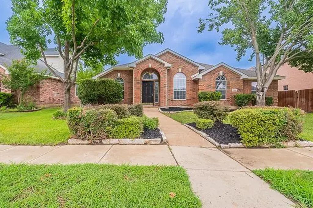 7501 Maplewood Drive, Rowlett