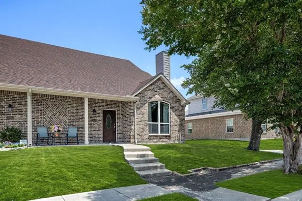 7603 Cousteau Drive, Rowlett