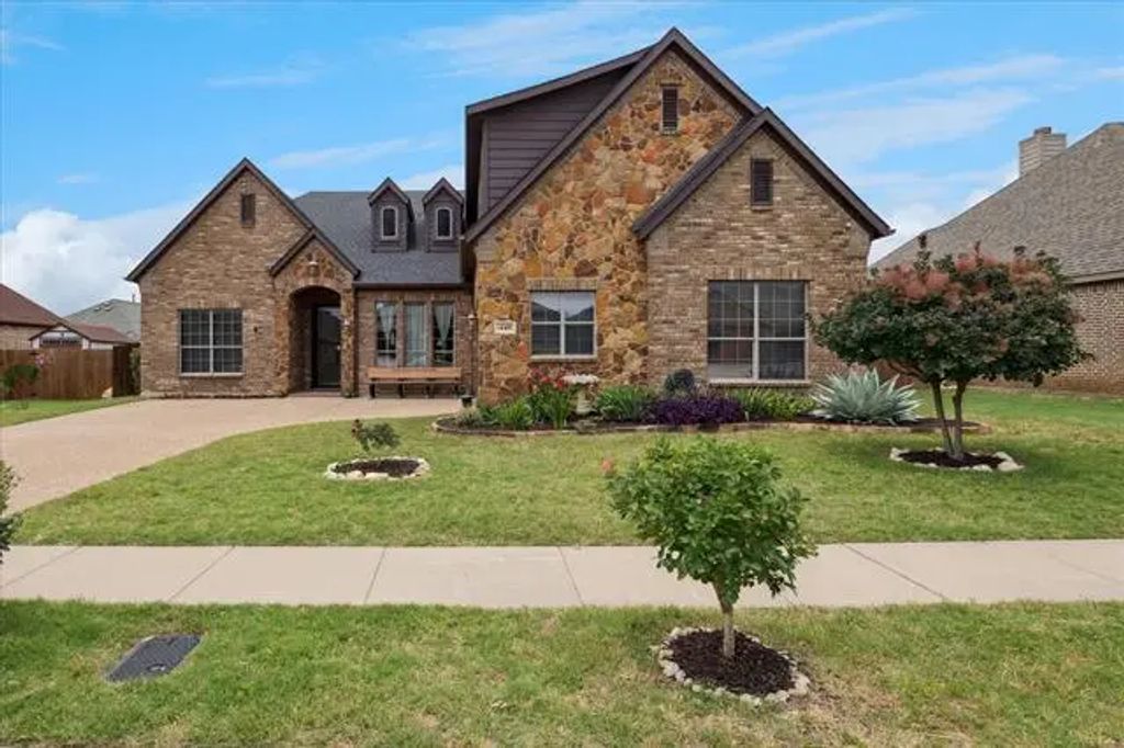 449 Chisholm Trail, Justin