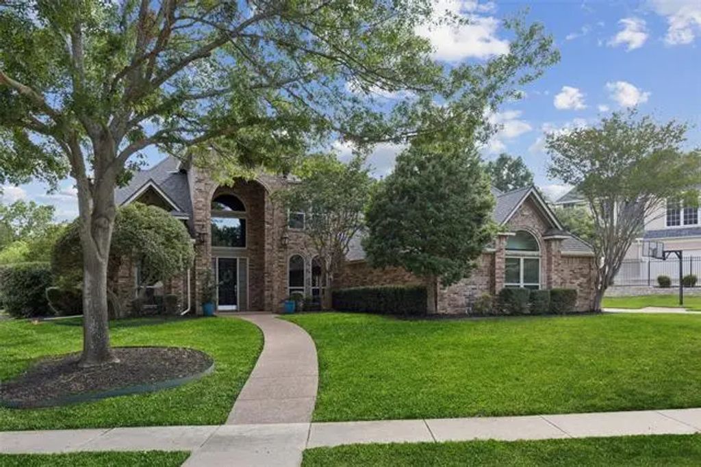 501 Stonewall Court, Southlake