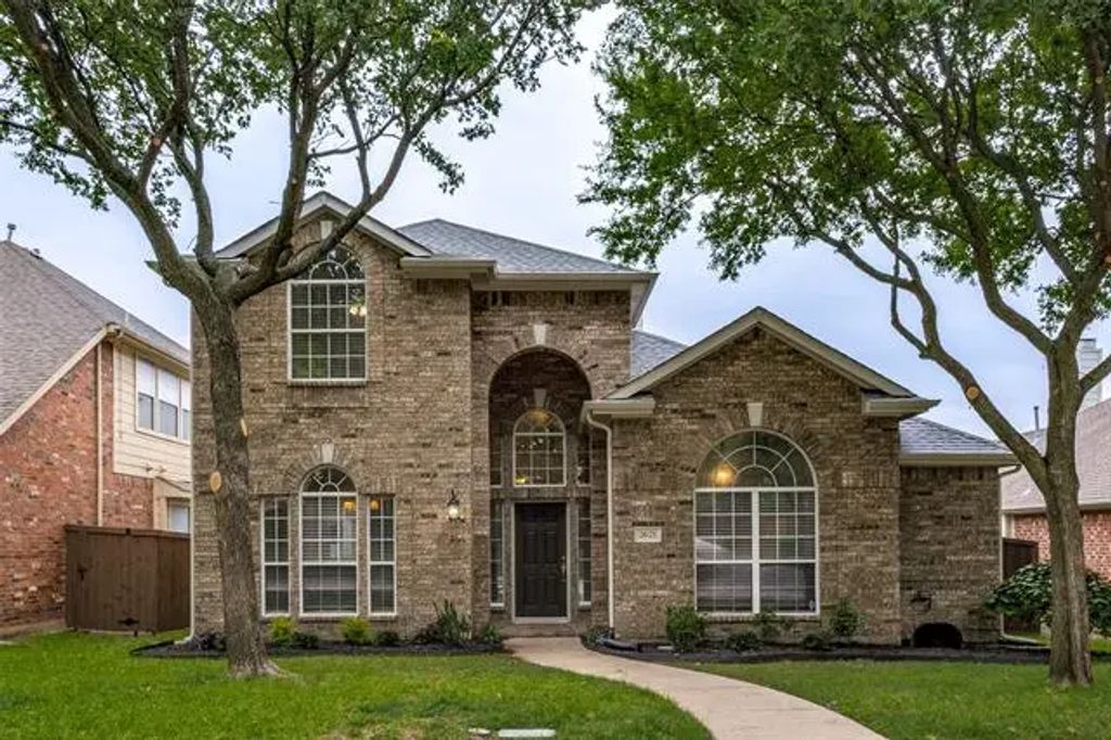 2621 Black Canyon Drive, McKinney