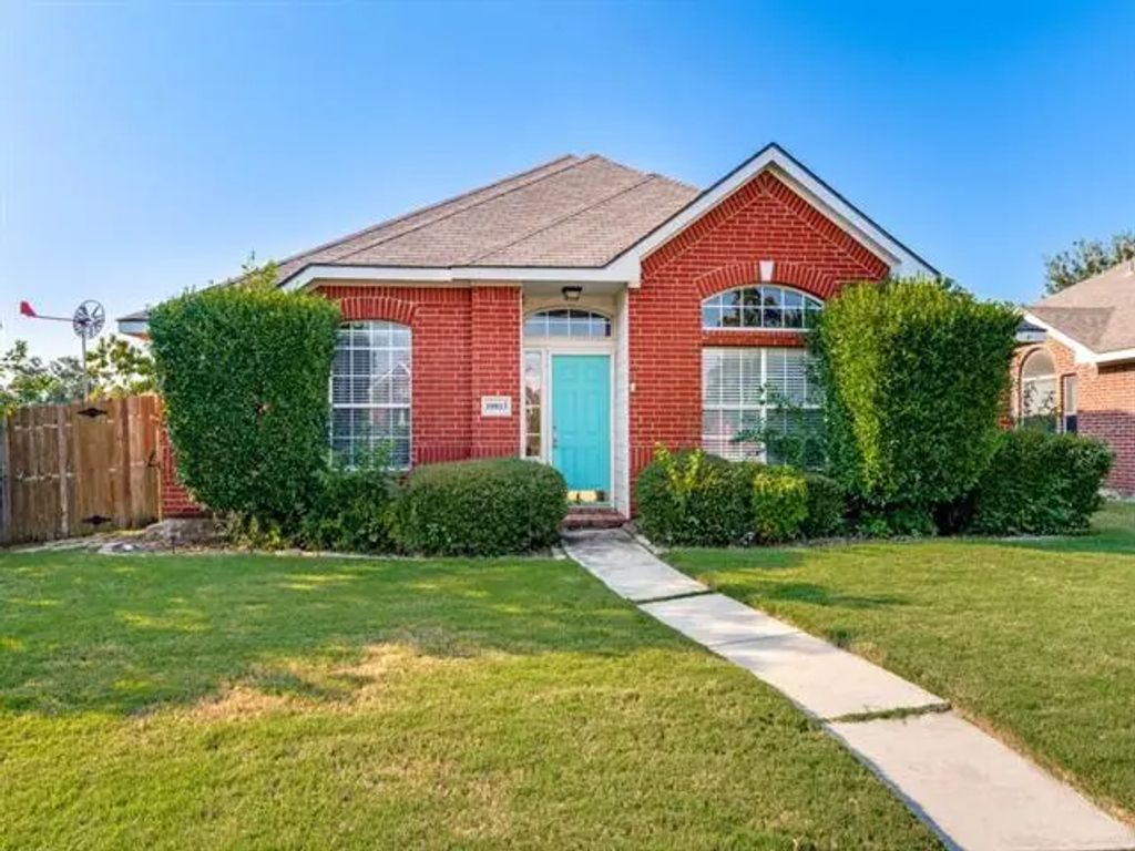 10813 Copperwood Drive, Frisco