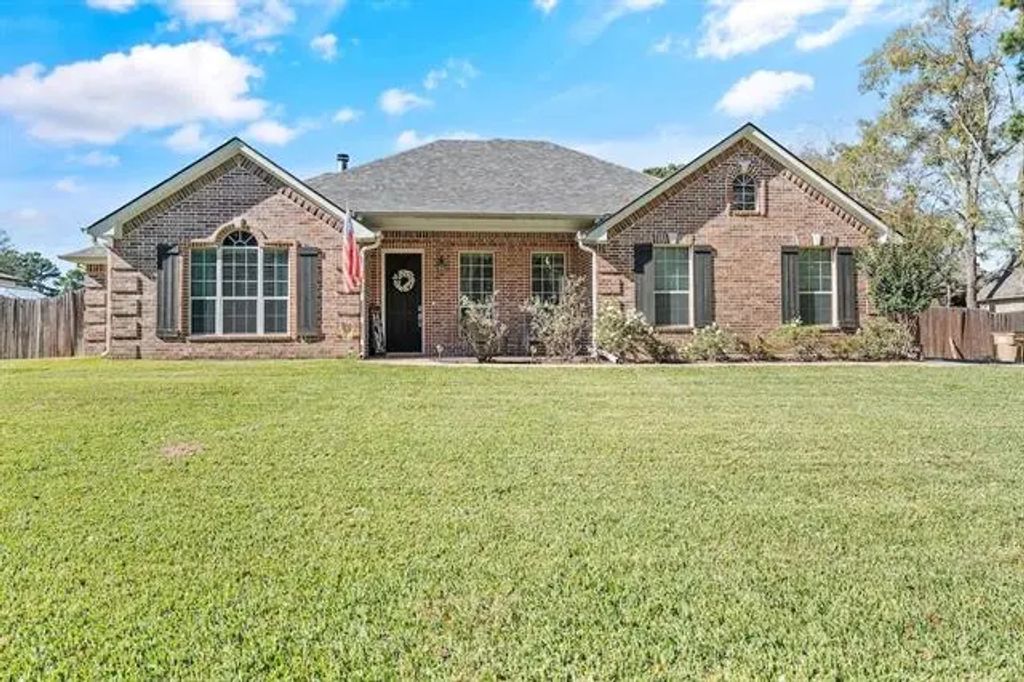 15579 County Road 1104, Flint