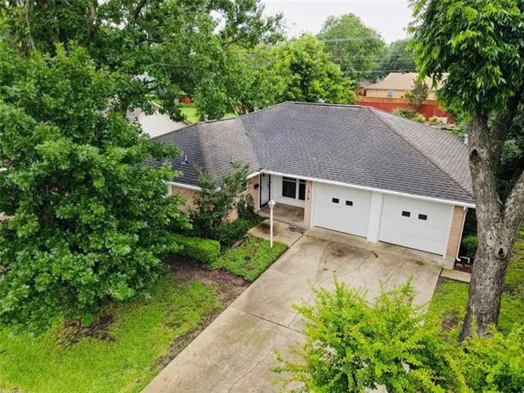 1210 Carroll Drive, Garland