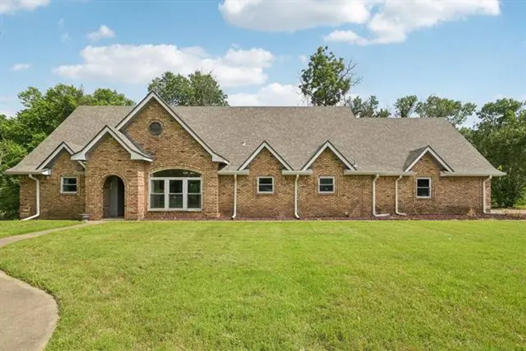 251 Edward Street, Springtown