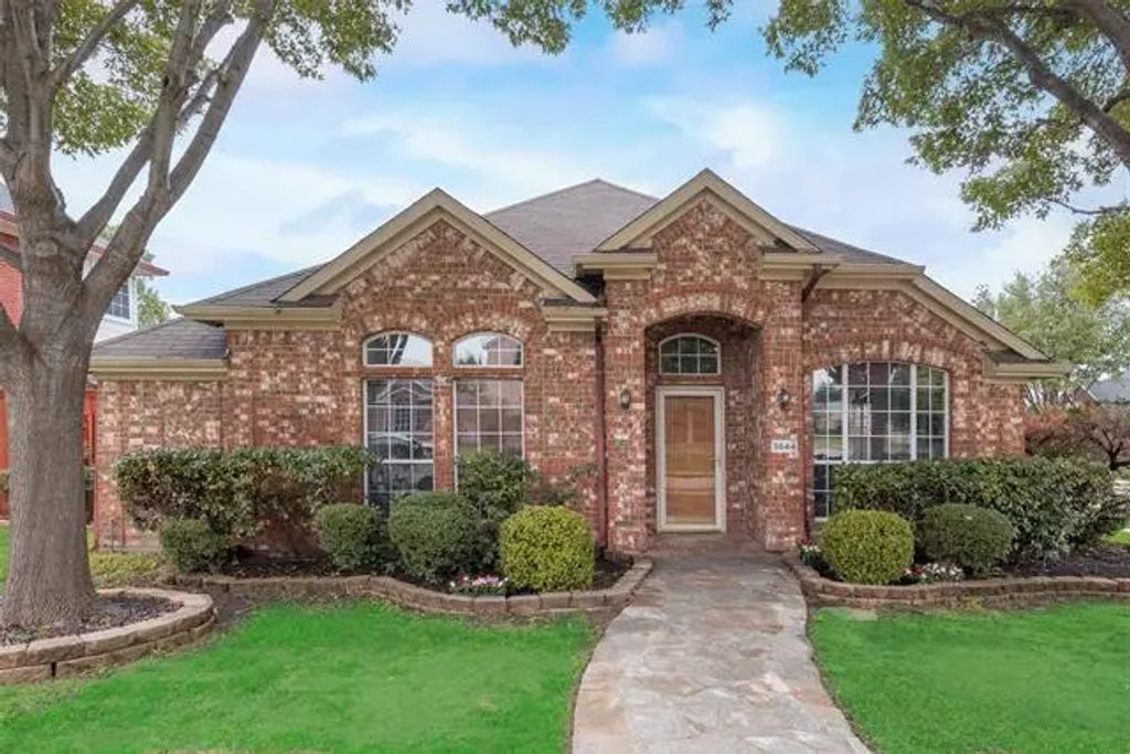 5644 Overland Drive, The Colony