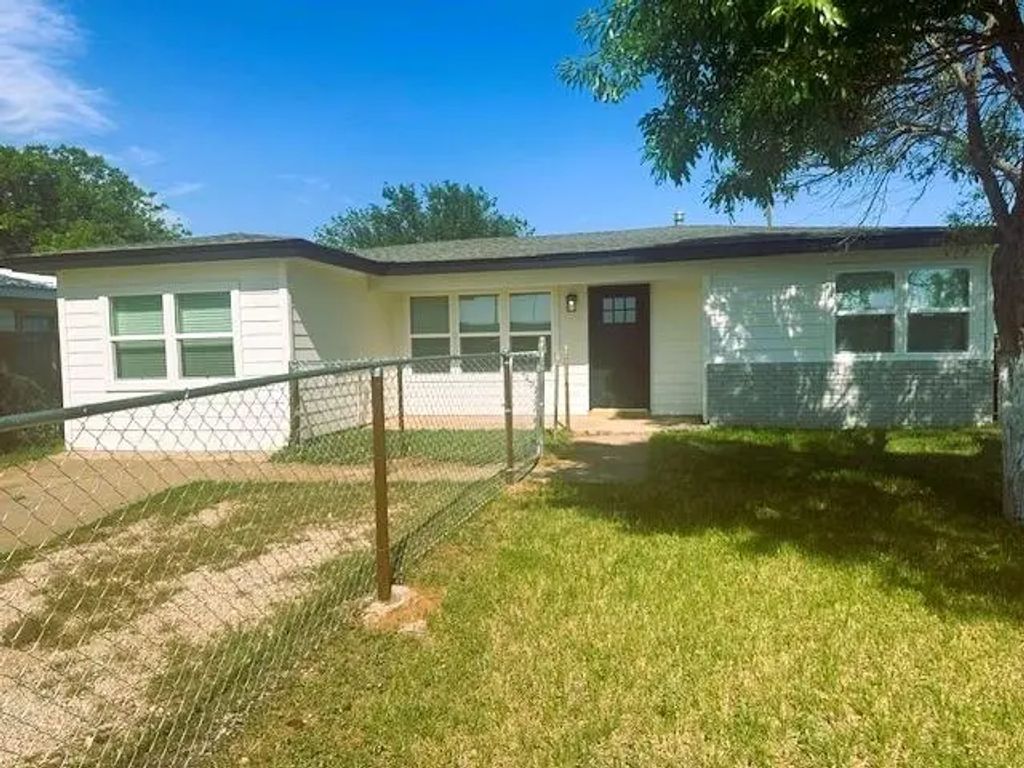 933 N Danville Drive, Abilene