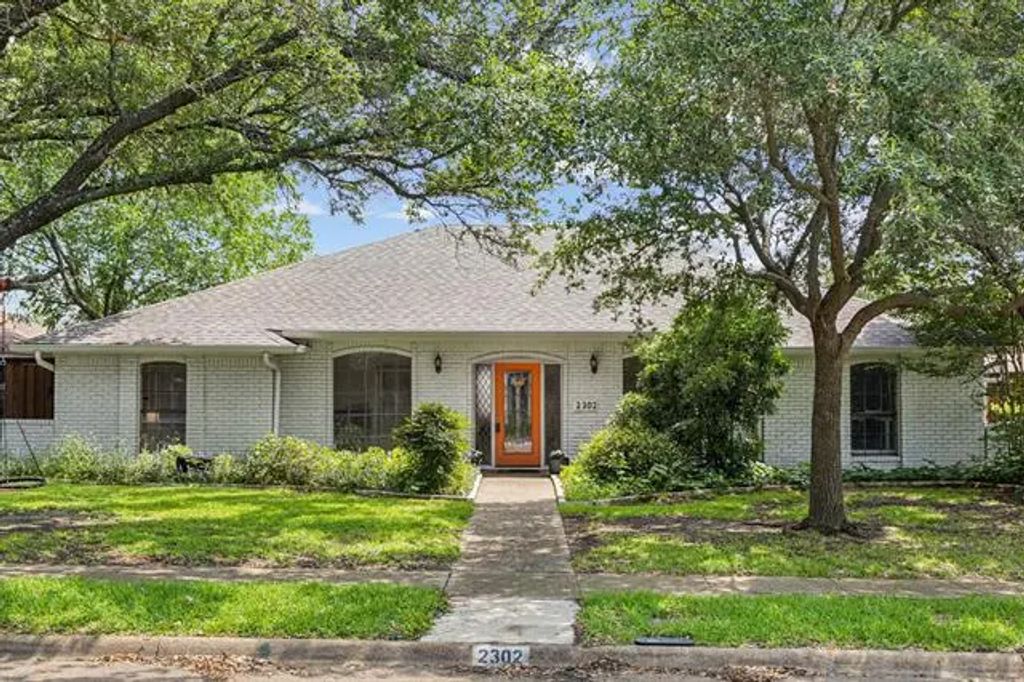 2302 Golden Willow Lane, Richardson