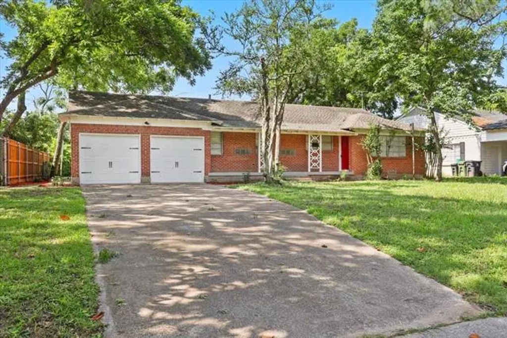 912 Cedar Springs Terrace, Arlington