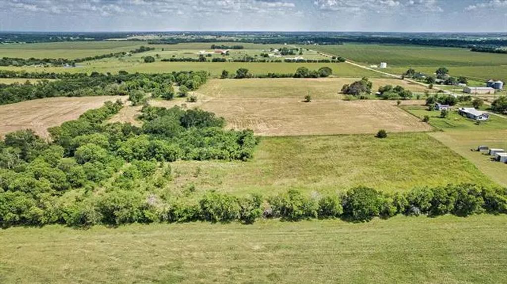 1413 Water Well Road, Lorena