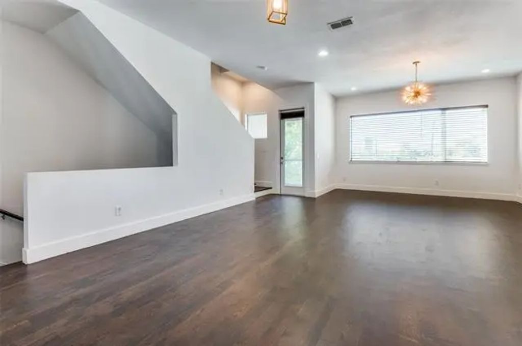 4609 Steel Street, Dallas