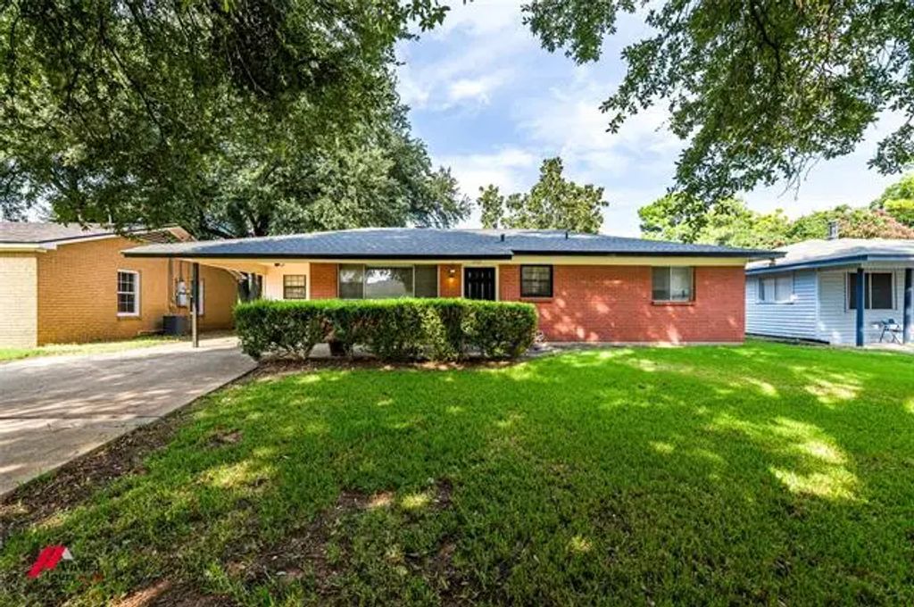 1913 Lee Street, Bossier City