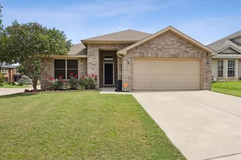 10149 High Eagle Trail, Fort Worth