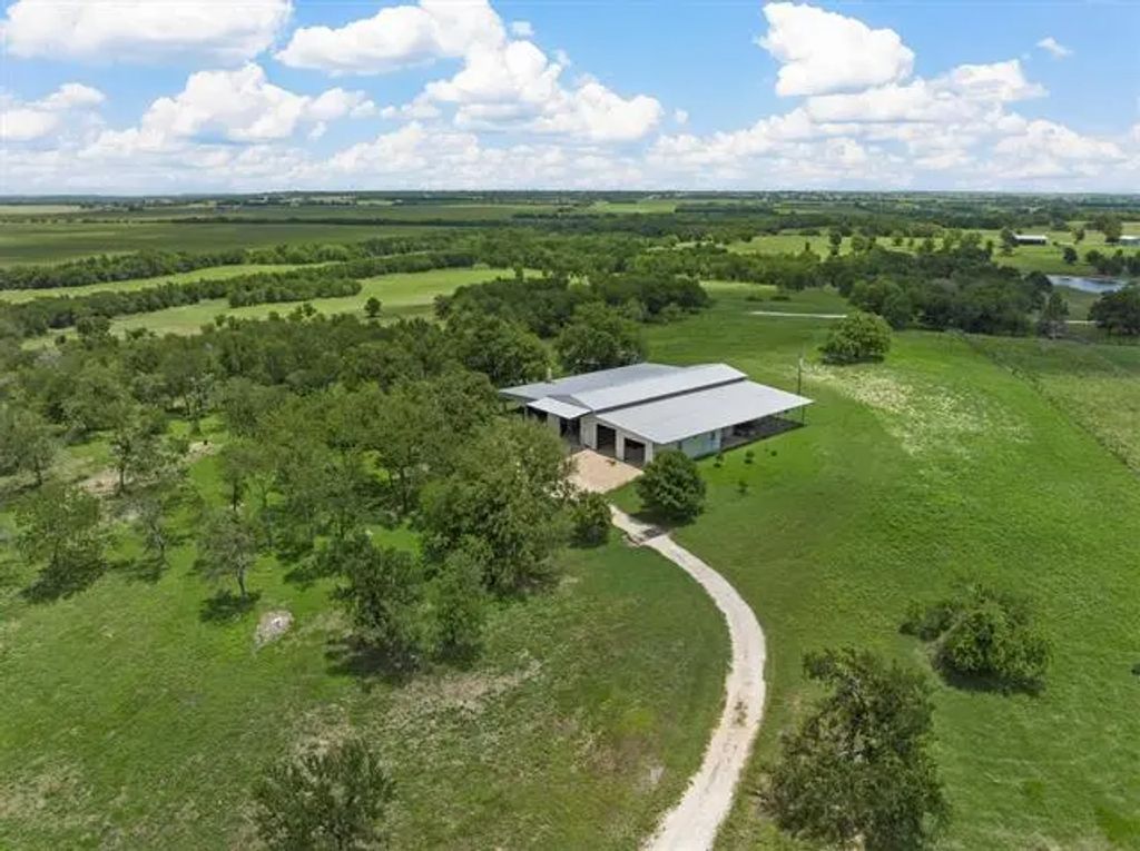 404 County Road 459, Troy