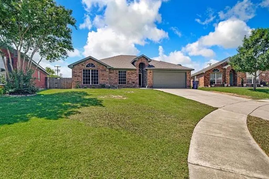 1117 Marcia Lane, Burleson