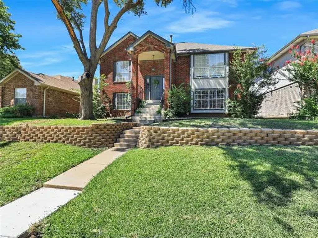 1113 Holly Drive, Carrollton