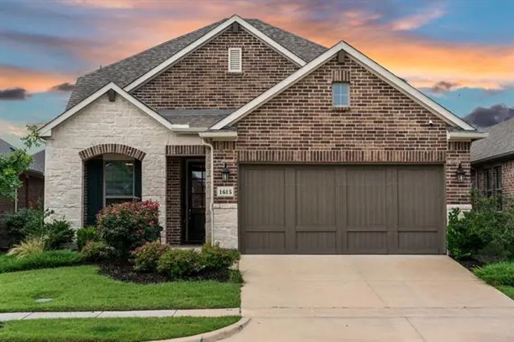 1615 Sweetwater Way, Celina