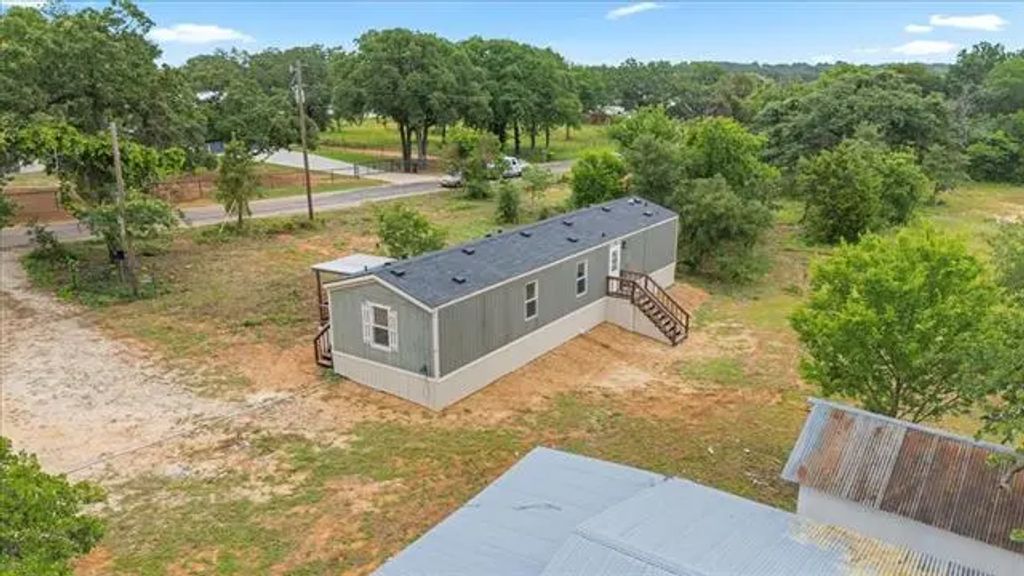 4025 County Road 310, Cleburne