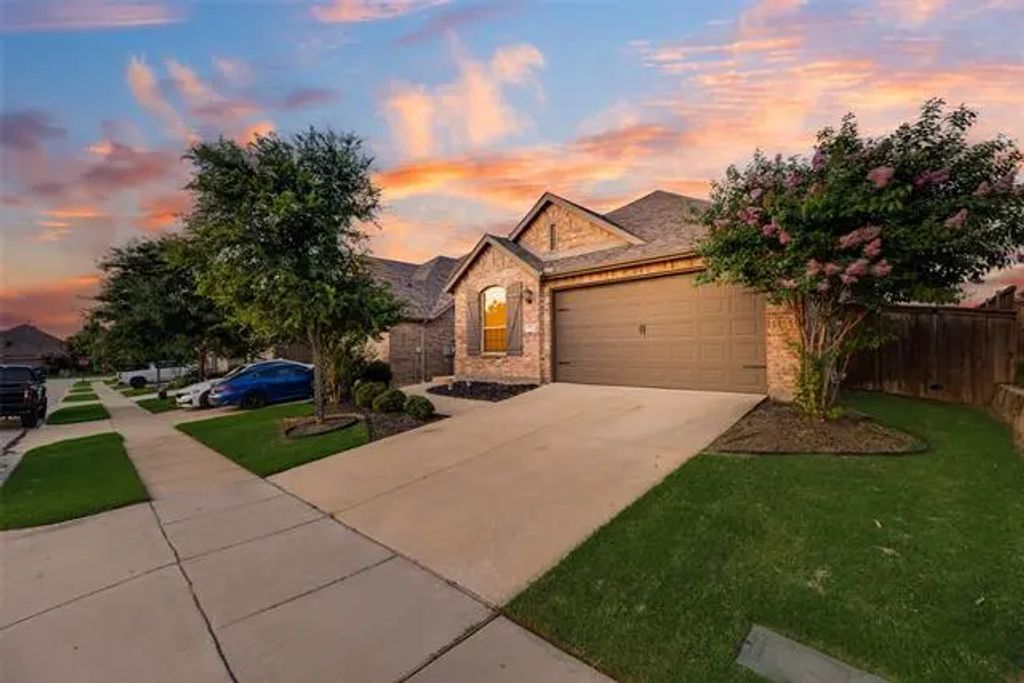 3512 Tulip Drive, Aubrey