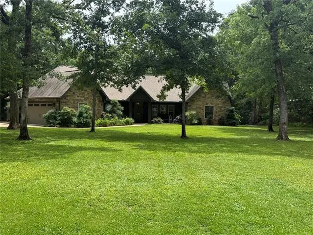 9411 Safari Shores Drive, Larue