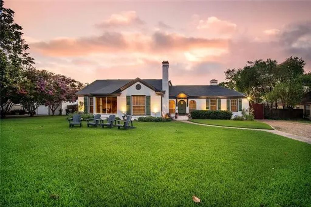 9517 Redondo Drive, Dallas