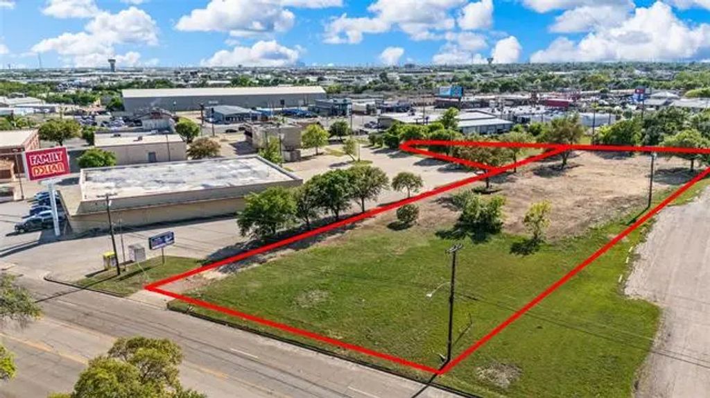 720 N New Road, Waco