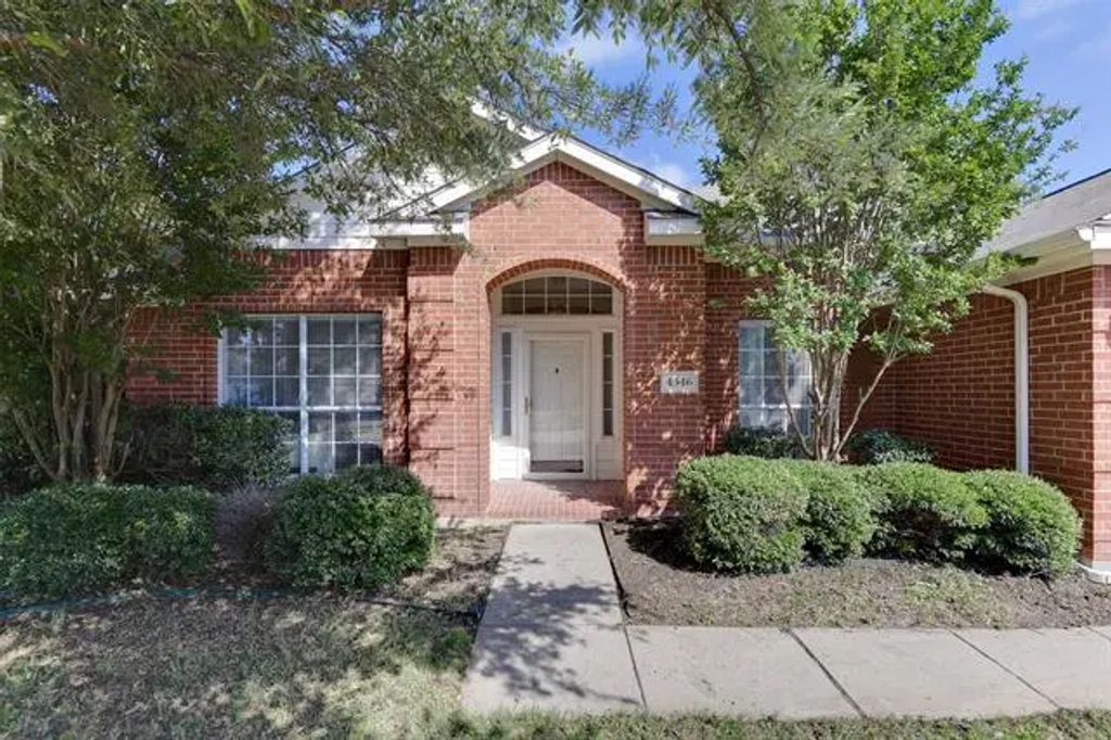 4546 Brittany Lane, Grand Prairie