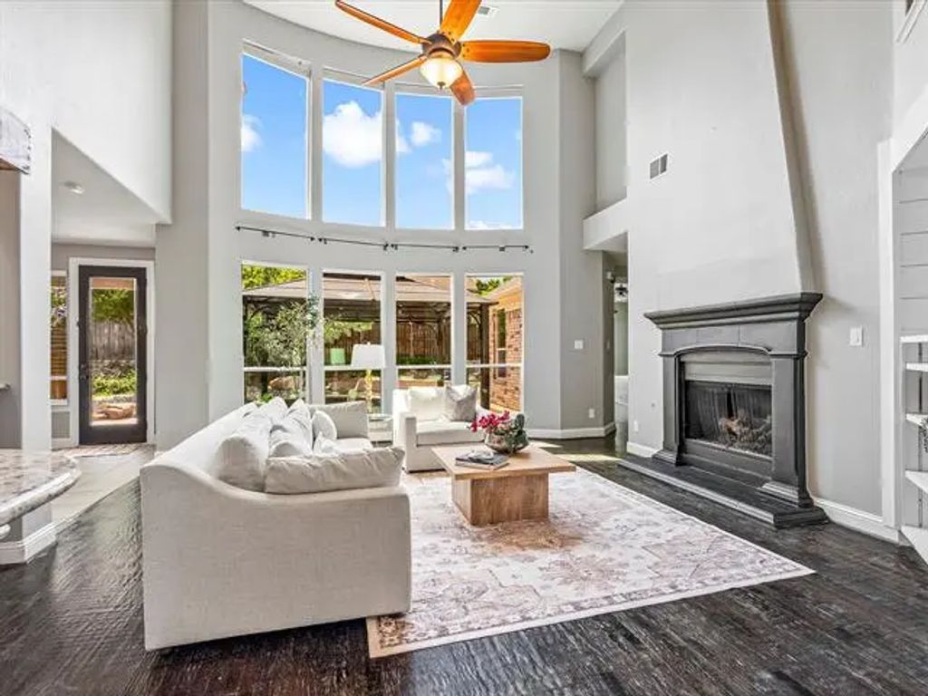 199 Townlake Drive, Prosper
