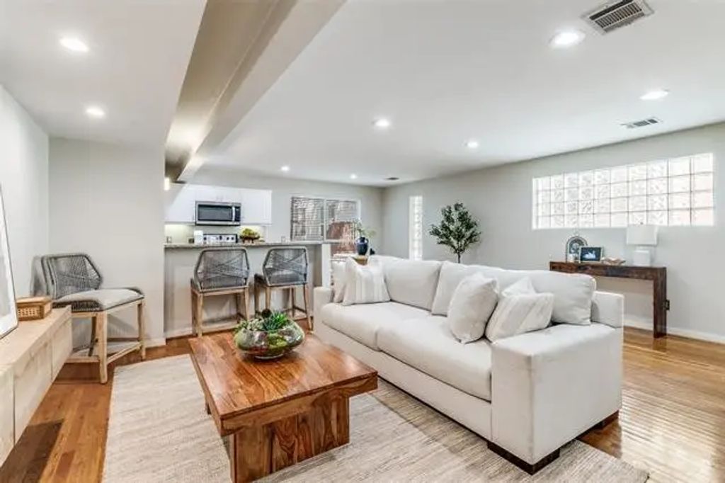 4122 Travis Street 19, Dallas