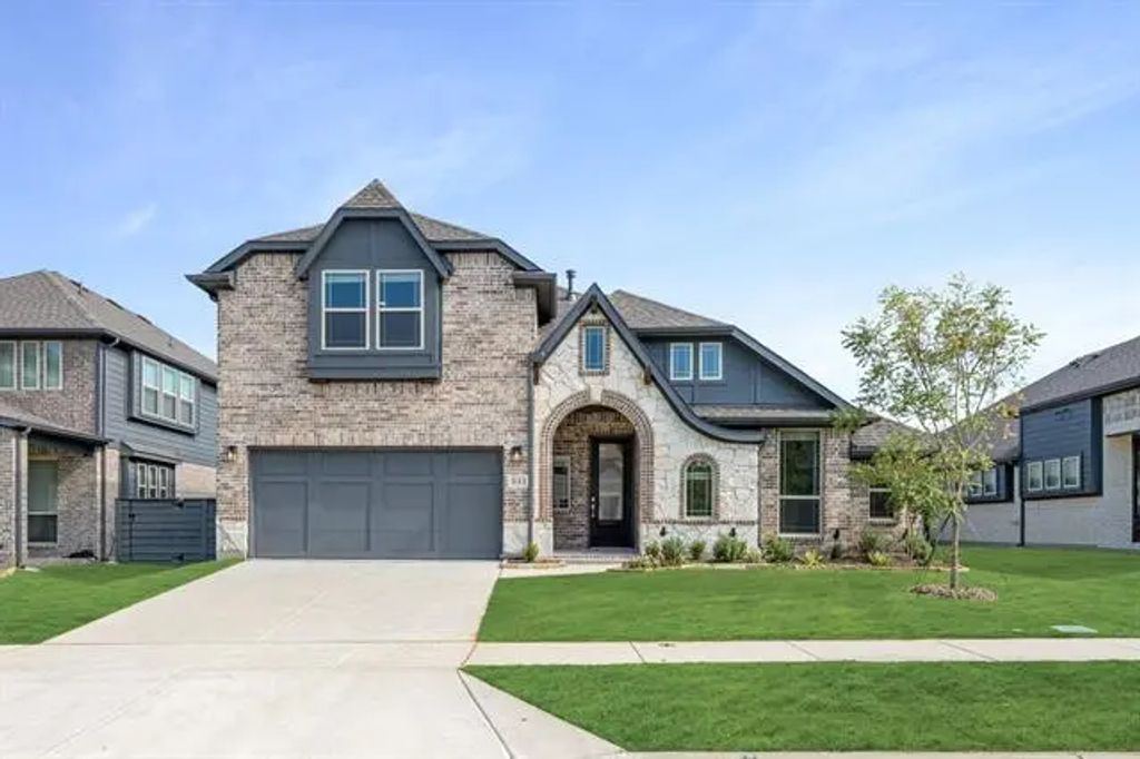 841 Daisy Corner Drive, Little Elm