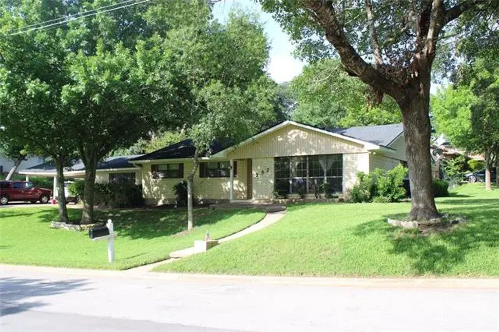 282 Rockford Road, Woodway