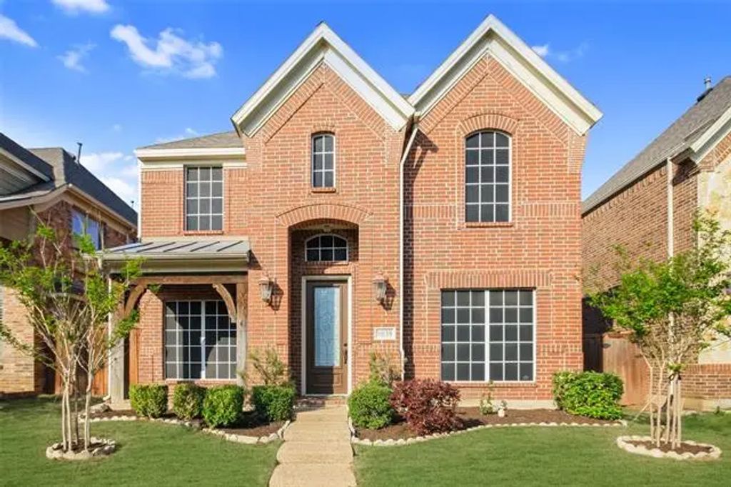 9038 Dillon Trail, Irving