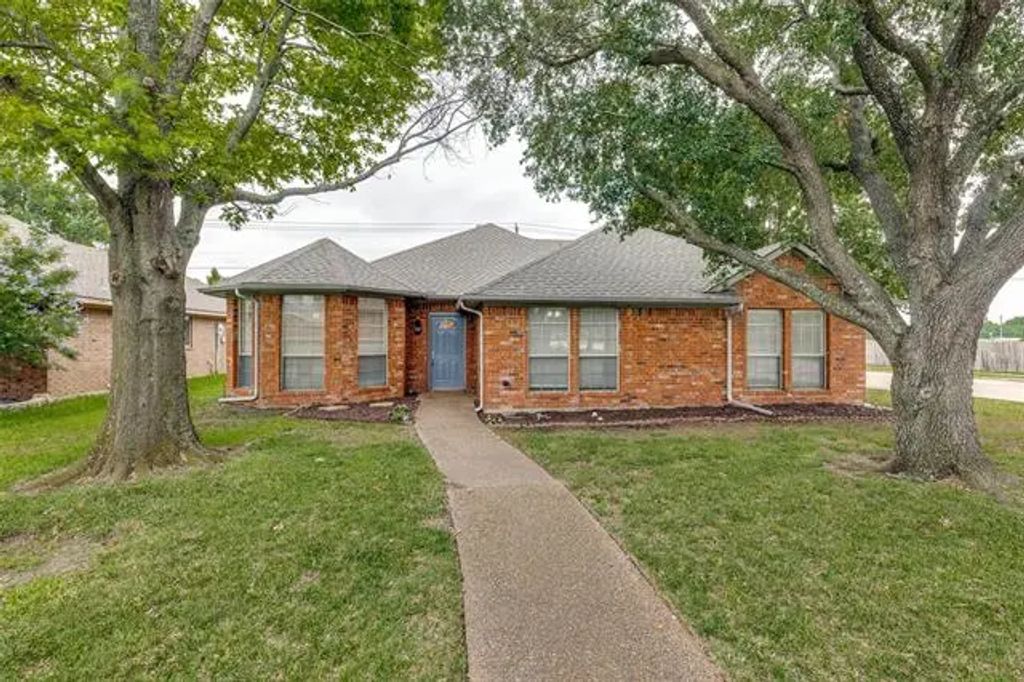 411 Vicki Lane, Wylie
