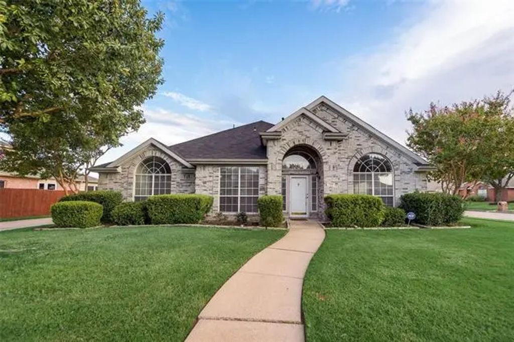 720 Lauren Way, Allen