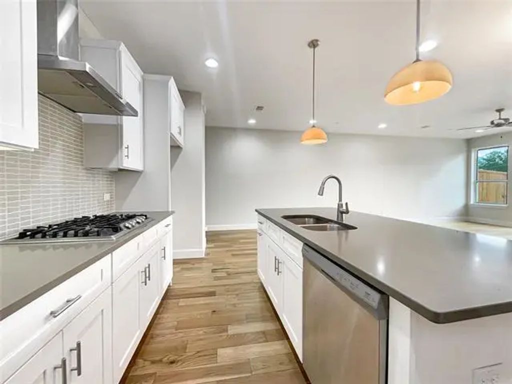 5704 Woodlands Drive, The Colony