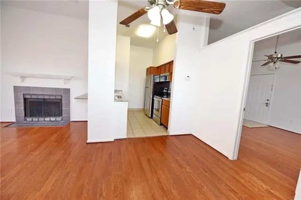 3701 Cedarplaza Lane 303, Dallas