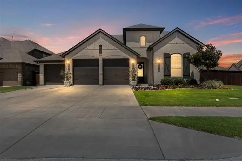 6165 Strada Cove, Fort Worth