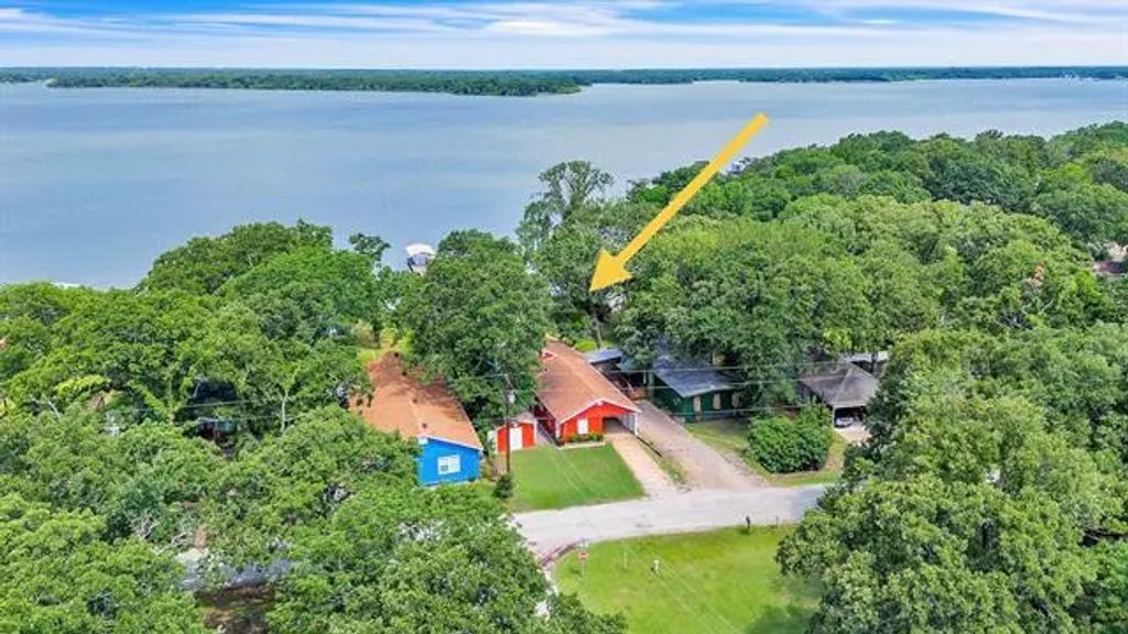 10032 Brinwood Drive, Wills Point