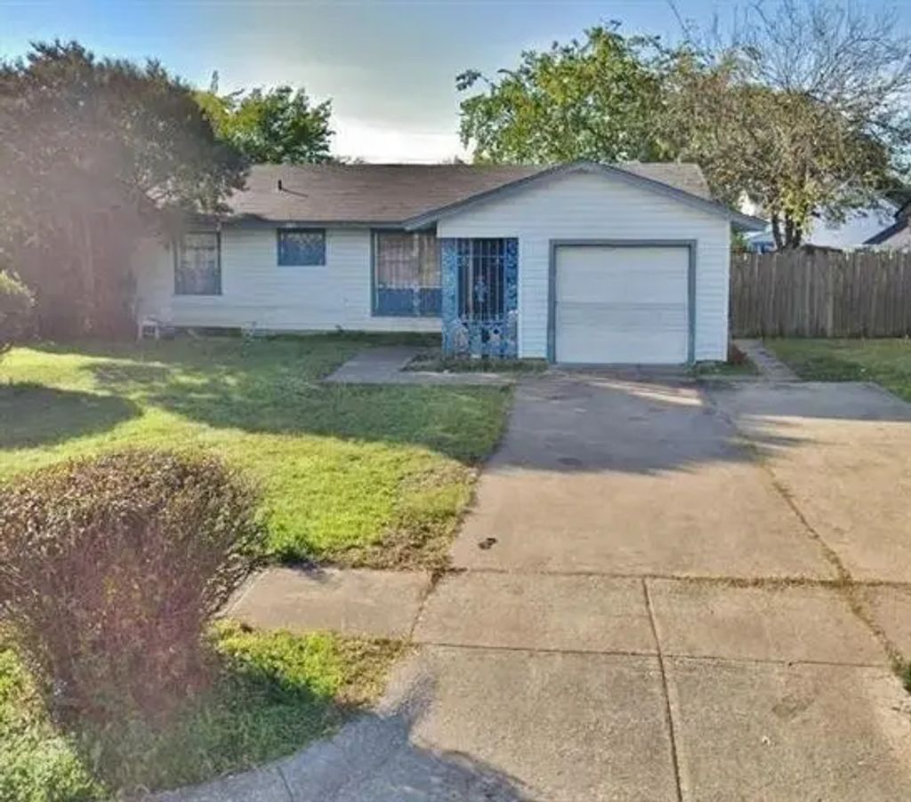 8336 Bunche Drive, Dallas