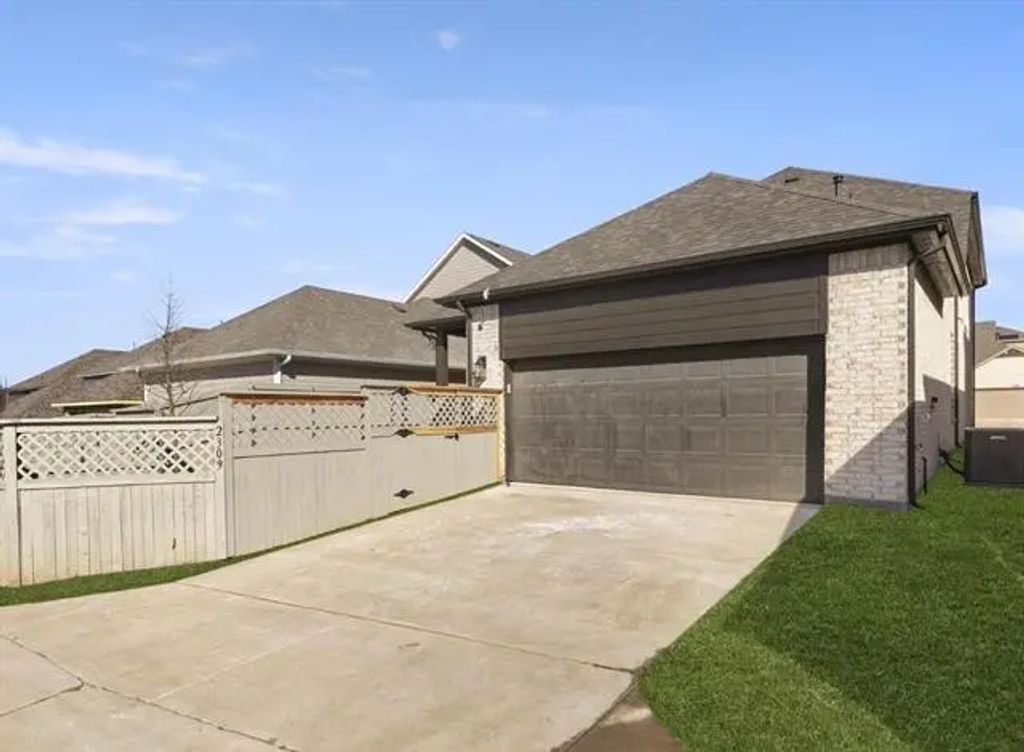 2309 Jack Rabbit, Northlake