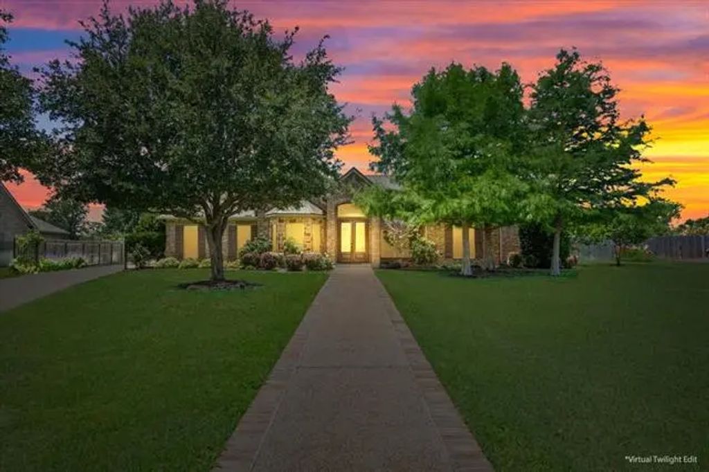4 Lone Star Drive, Waco