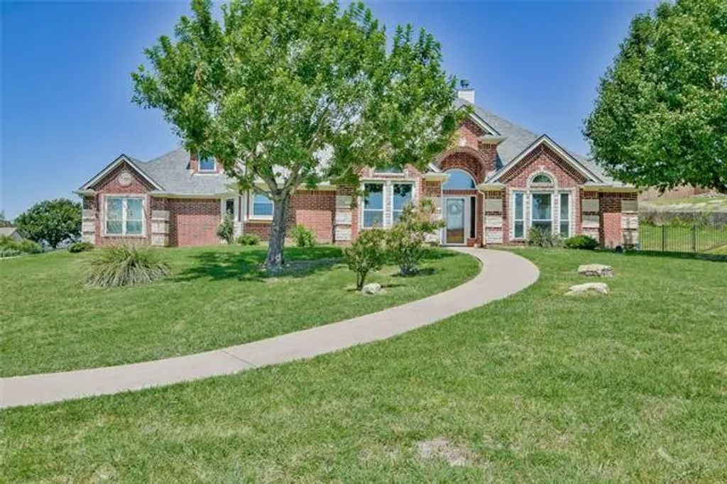 2400 Wills Way Drive, Granbury