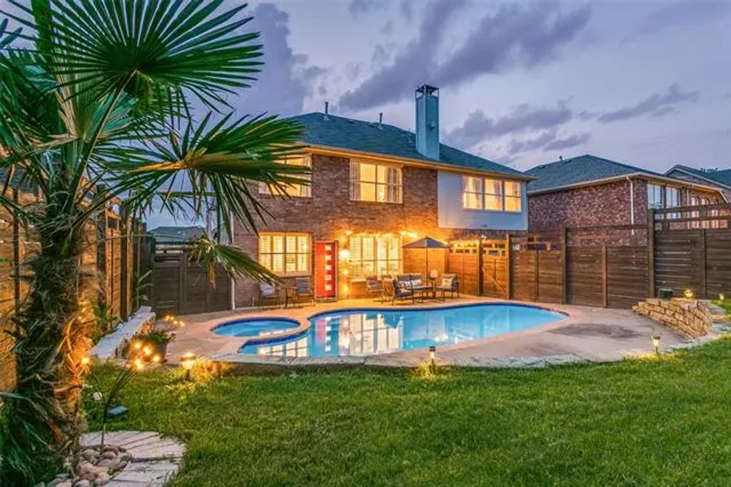 1338 Barclay Drive, Carrollton